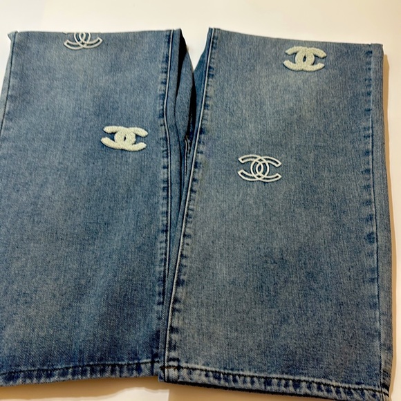 CHANEL Embroidered Blue High Rise Jeans - Picture 2 of 3
